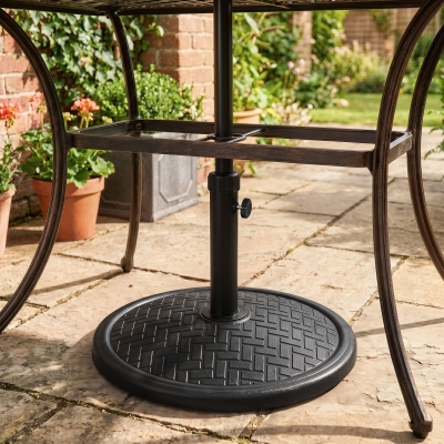 Outsunny 31lbs Concrete Round Patio Umbrella Base Holder, Outdoor Market Umbrella Stand Weight for Lawn, Deck, Backyard, Garden, Black