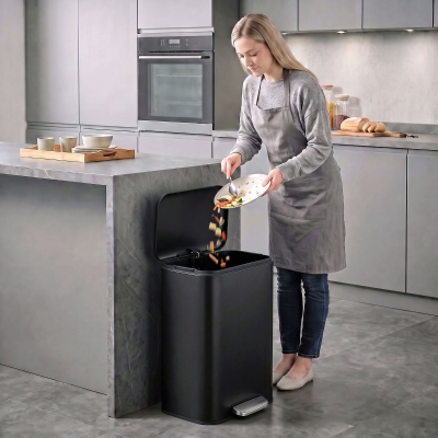 HOMCOM 13.2 Gallon Garbage Can, Slim Stainless Steel Trash Can with Removable PP Inner Bucket, Soft-Close Lid, Black