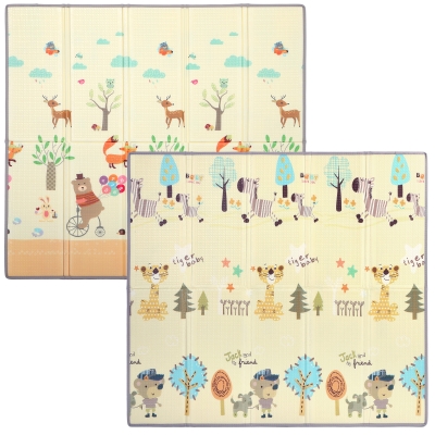 Qaba 79"x71" Foldable Baby Play Mat, Waterproof, Non-Slip, Forest