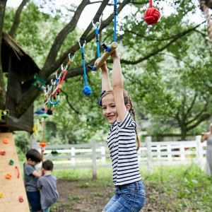 Outsunny Ninja Warrior Obstacle Course Slackline Line for Kids with Monkey Bars Gymnastics Rings Swing Climb Rope Fists Training Equipment Set for Backyard Playground
