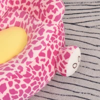 Qaba Giraffe Shaped Kid Sofa Flannel Covered Armchair Stick Horse Child Chair with Padded Seat for 18 to 36 Months, Pink(m-10)