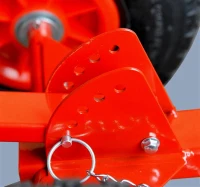 HOMCOM 17.7” Deep Steel Manual Snow Plow with Wheels(m-8)