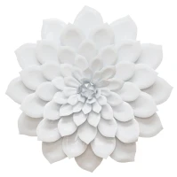 Stratton Layered White Flower Wall Decor(m-1)