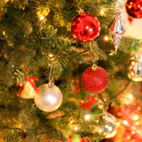 HOMCOM 4FT Artificial Tree Pre-Lit Holiday Home Christmas Decoration with Vase Base(m-9)