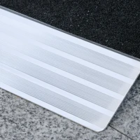 HOMCOM 2ft Portable Wheelchair Ramp Aluminum Threshold Mobility Singlefold for Scooter with Carrying Handle Non-skid Surface 600lbs(m-7)