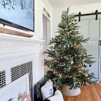 HOMCOM 7.5' Artificial Wide Christmas Tree Holiday Décor, with Easy-to-Shape Branches, Auto Open, Steel Base, Green(m-12)