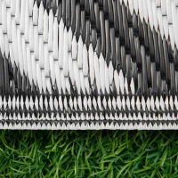 Outsunny Reversible Outdoor RV Rug, Patio Floor Mat, 4' x 6' Plastic Straw Rug for Backyard, Deck, Beach, Camping, Black & White(m-9)