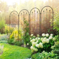 Outsunny Metal Trellis Set of 4, Garden Trellis for Climbing Plants Support Frames, Arrow Design(m-1)