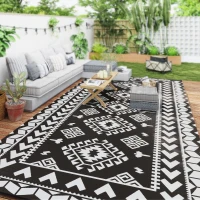 Outsunny Reversible Outdoor Rug, Waterproof Plastic Straw with Carry Bag, 9' x 18', Black & White Rhombus Patchwork(m-10)