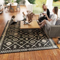Outsunny Reversible Outdoor Rug, Waterproof Plastic Straw with Carry Bag, 9' x 12', Black & Beige Rhombus(m-9)