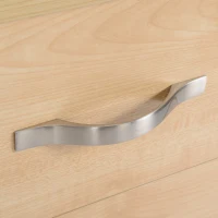 HOMCOM Modern Computer Desk with 4-Tier Bookshelf, Home Office Writing Table Workstation with Tower Storage Shelves Keyboard Tray & Lockable Drawers, Natural(m-9)