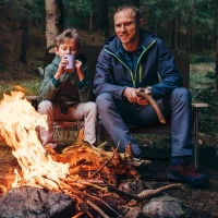 Outsunny Double Folding Camping Chair, Loveseat for 2 Adults, Portable Camping Couch with Wood Armrest & Cupholders, for Backpacking, Beach, Sports Travel, Black(m-10)