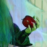 HOMCOM 5.9' Life Size Decoration Animatronic Old Witch Outdoor Halloween, Sound and Motion Activated w/ Light Up Eyes(m-9)