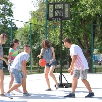 Soozier 7.7-10ft Basketball Hoop, Freestanding Basketball System with 43'' Shatterproof Backboard and Wheels(m-8)