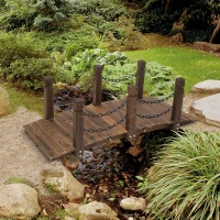 Outsunny 5 ft Wooden Garden Bridge Arc Footbridge with Metal Chain Railings & Solid Fir Construction, Carbonized(m-10)