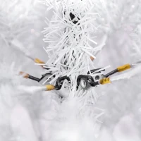 HOMCOM 7FT Artificial Christmas Tree Holiday Xmas Tree with Foldable Feet Home Indoor Holiday Decoration White(m-9)