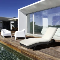 Outsunny Outdoor Adjustable Wicker Chaise Lounge Chair with Cushion & Wheels for Patio, Deck, Poolside, Cream White(m-8)