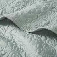 Oversized Quilted Blanket with 100% Cotton Filling, Classic Stitch Pattern, Machine Washable Throw for Any Home, 70" L x 60" W x 0.25" H, Seafoam(m-5)