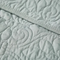 Oversized Quilted Blanket with 100% Cotton Filling, Classic Stitch Pattern, Machine Washable Throw for Any Home, 70" L x 60" W x 0.25" H, Seafoam(m-6)