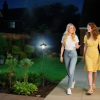 Outsunny Single Solar Lamp Post Garden Solar-Powered LED Streetlight Style Outdoor Light Waterproof 5-6 Hours with Base for Lawn Pathway Walkway 47"H, Black(m-8)