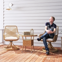 Outsunny Outdoor Swivel Dining Chairs Set of 2, Patio Rattan Chairs with Soft Cushions for Garden, Backyard, Poolside, Khaki