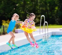 Junior Swim Fins — Short Comfortable Flippers for Lap Training and Swim Practice (Kids, Girls, Boys, Beginners)(m-6)