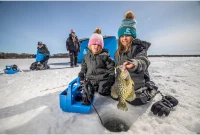 CLAM Double-Hub Portable Ice Fishing Thermal Shelter with Anchors, Tie Ropes and Carry Bag(m-7)