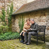 Outsunny 50" Outdoor Garden Bench, Patio Bench with Slatted Seat, Metal Porch Bench for Backyard, Poolside, Lawn, Black(m-9)