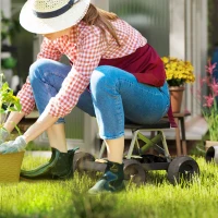 Outsunny Garden Seat with Wheels, Rolling Garden Stool with Tool Tray, Cart for Outdoor Work, 19.7" x 19.3" x 12.6", Black(m-1)