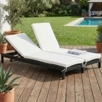 Outsunny Wicker Double Chaise Lounge Chair Outdoor Recliner 2 Person Rattan Patio Reclining Sunbed Furniture Cushioned w/Adjustable Backrest, Cream White(m-1)