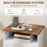 HOMCOM Nightstand with Charging Station 2 Drawers Bedside Table Set of 2 White and Oak(m-5)