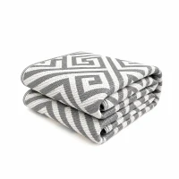 Outsunny Reversible Outdoor RV Rug, Patio Floor Mat, 5' x 8' Plastic Straw Rug for Backyard, Deck, Beach, Camping, Grey & White(m-12)