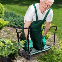 Outsunny Padded Garden Kneeler and Seat Bench, Padded Foldable Garden Stool, Green(m-7)