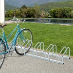 HOMCOM 5-Bike Bicycle Floor Parking Rack Cycling Storage Stand Ground Mount Garage Organizer for Indoor and Outdoor Use