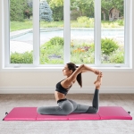 Soozier 4'x10'x2'' Folding Gymnastics Tumbling Mat, Exercise Mat with Carrying Handles for Yoga, MMA, Martial Arts, Stretching, Pink | Aosom Canada