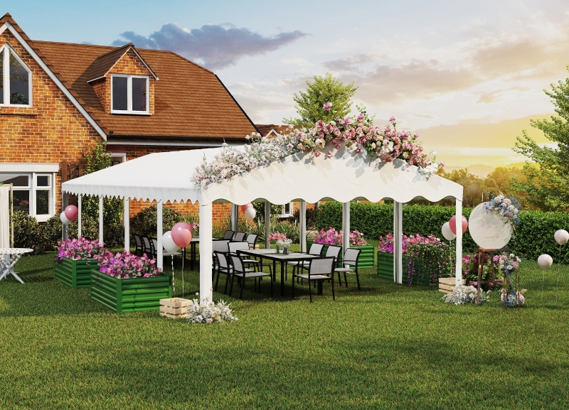 Romantic Wedding Moment