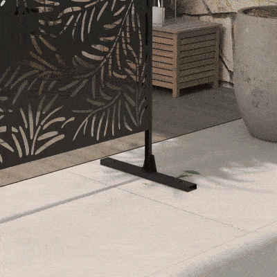 Outsunny Metal Outdoor Privacy Screen, Decorative Outdoor Divider with Stand and Expansion Screws, Freestanding Privacy Panel for Garden Deck Pool Hot Tub, Willow Branch Style