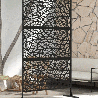 Outsunny 6.5FT Decorative Outdoor Divider, Metal Privacy Screen with Stand, Twisted Line Style, Black